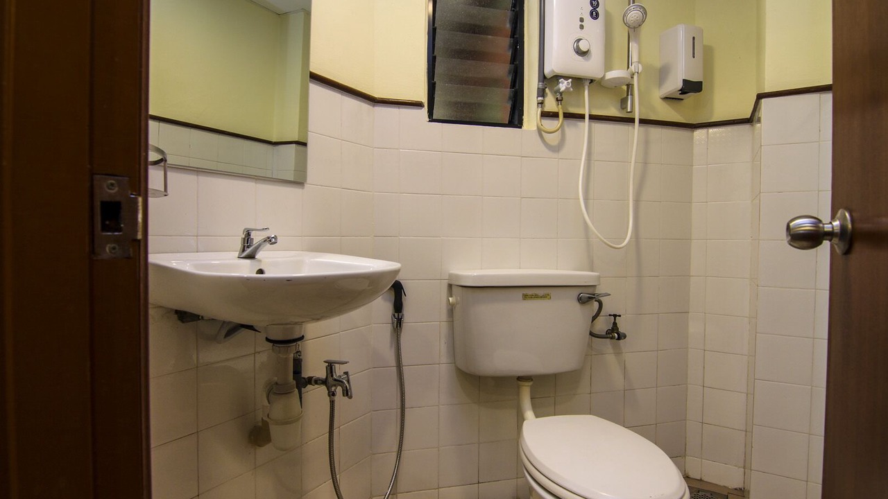 Photo of Bathroom in Pekeliling