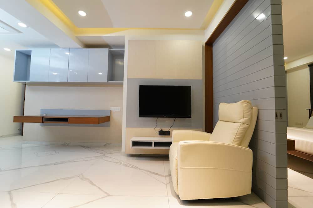 Photo of Livingroom in Thaltej