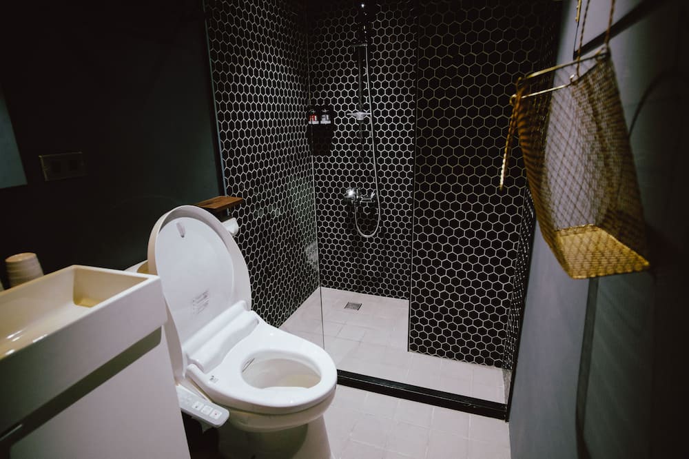 Photo of Bathroom in Zhongzheng