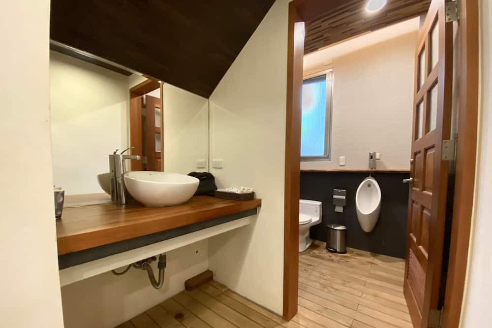 Photo of Bathroom in East District