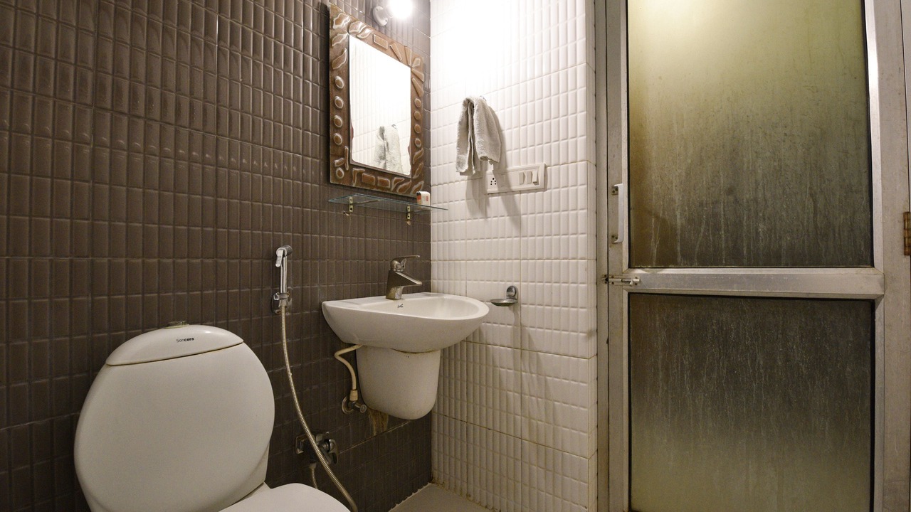Photo of Bathroom in Malviya Nagar