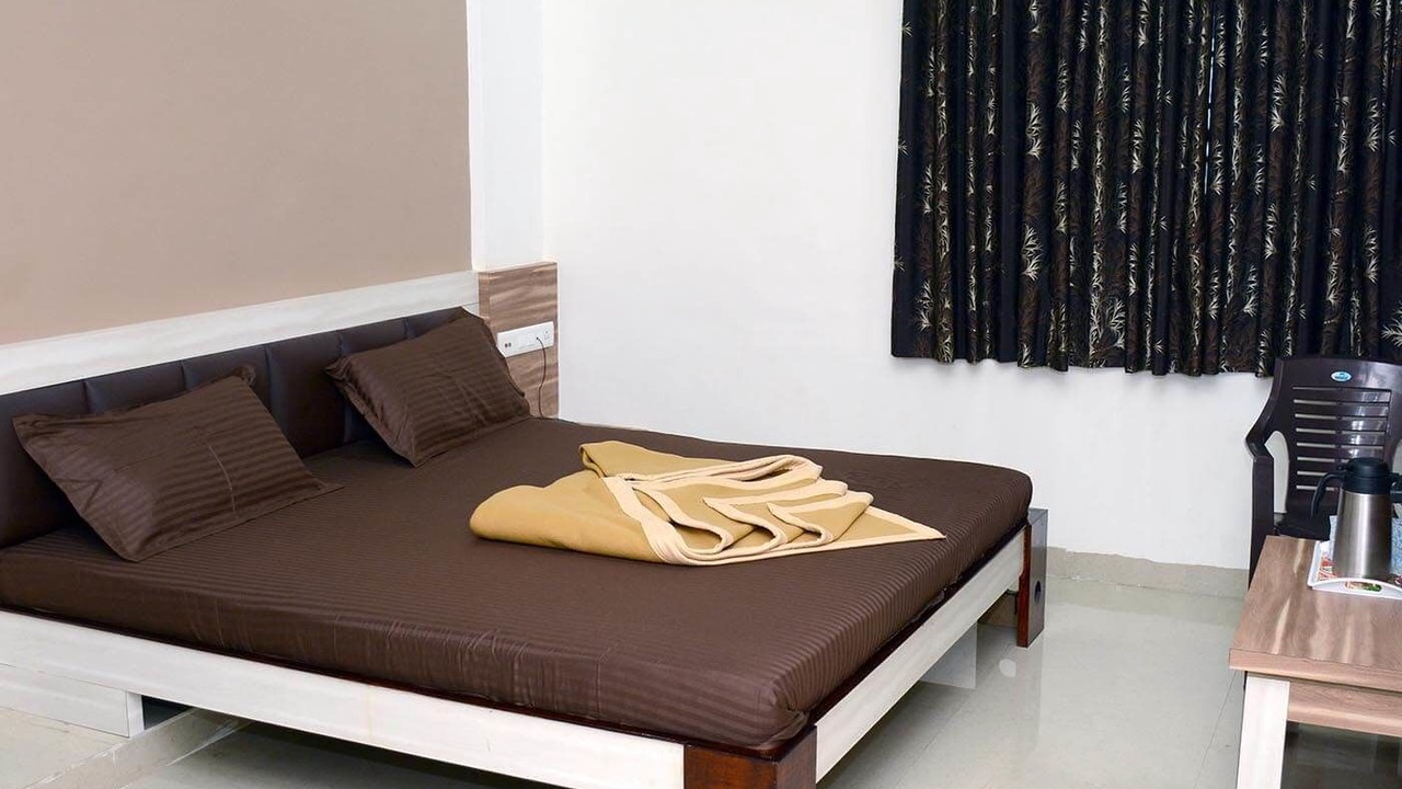 Photo of Bedroom in Ambaji