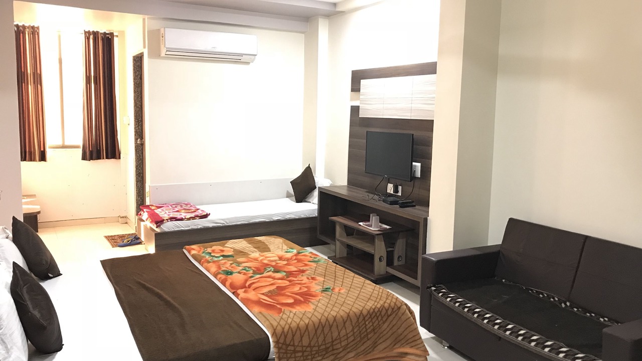 Photo of Bedroom in Mahesana