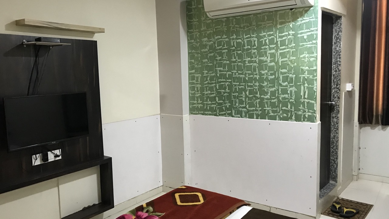 Photo of Bedroom in Mahesana