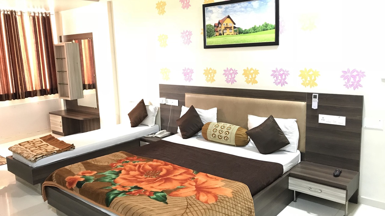 Photo of Bedroom in Mahesana
