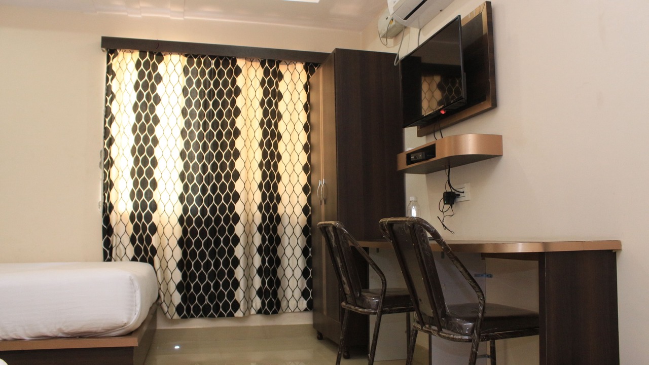 Photo of Bedroom in Lakdi Ka Pul