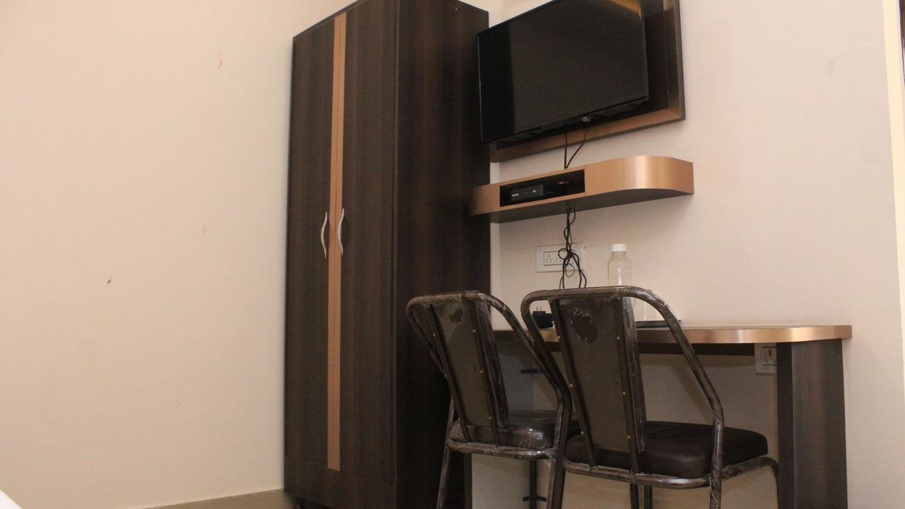 Photo of Bedroom in Lakdi Ka Pul