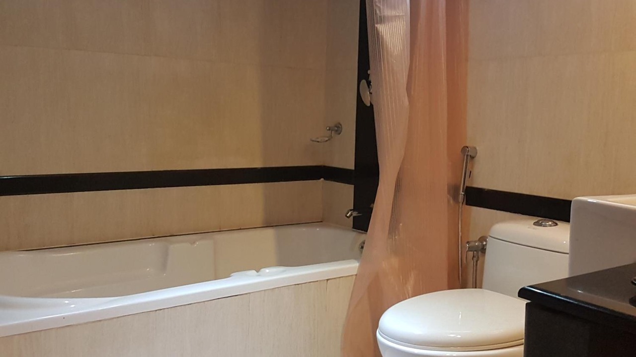 Photo of Bathroom in Maradu