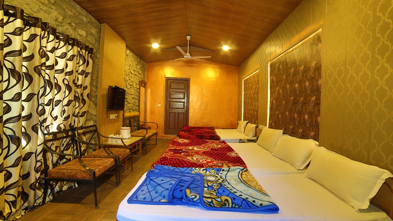 Photo of Bedroom in Mount Abu