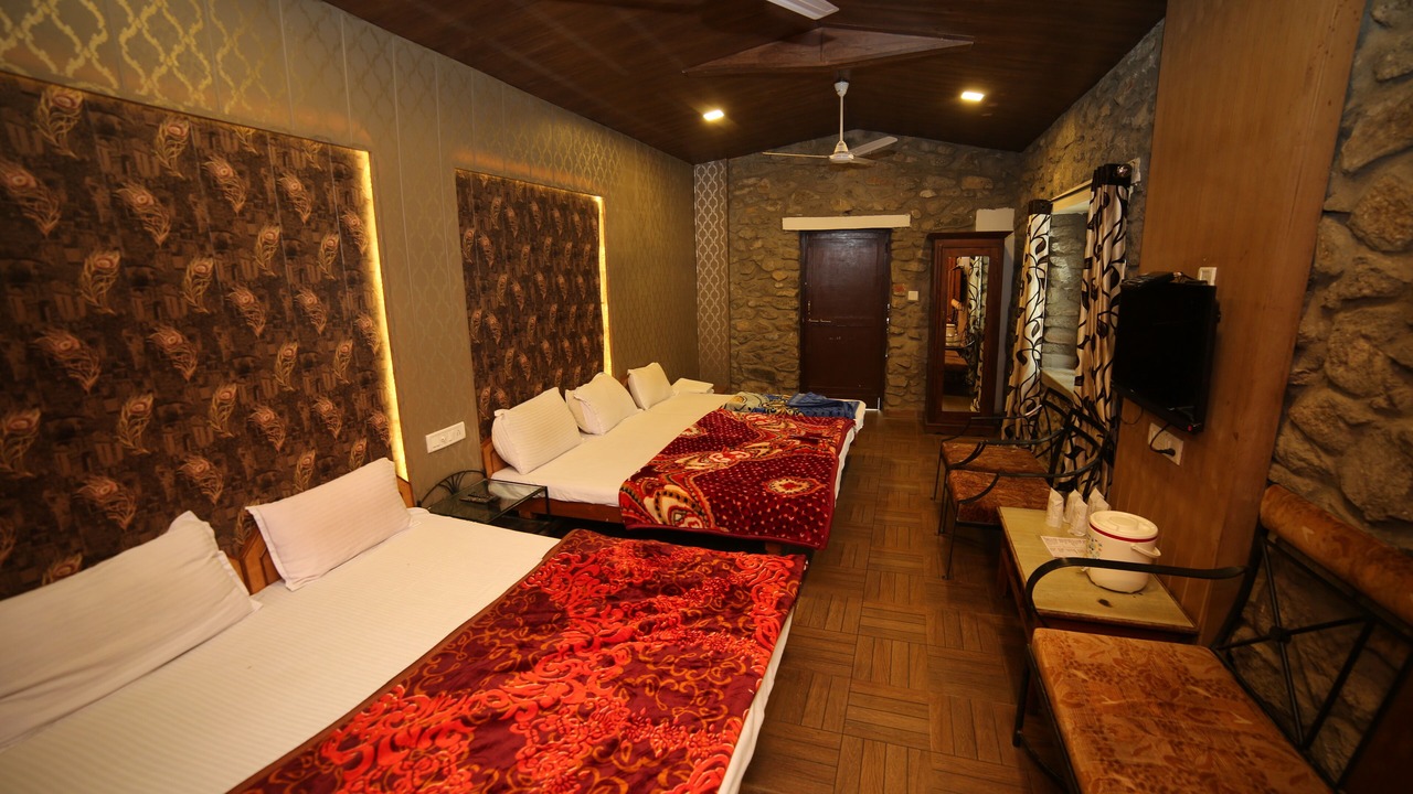 Photo of Bedroom in Mount Abu