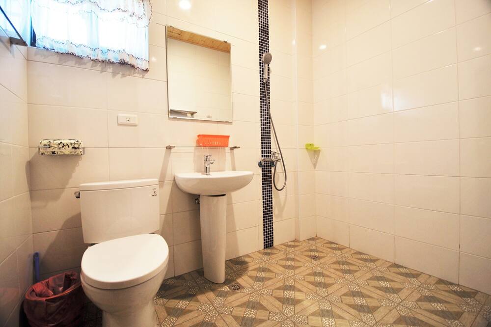 Photo of Bathroom in Shanjiao
