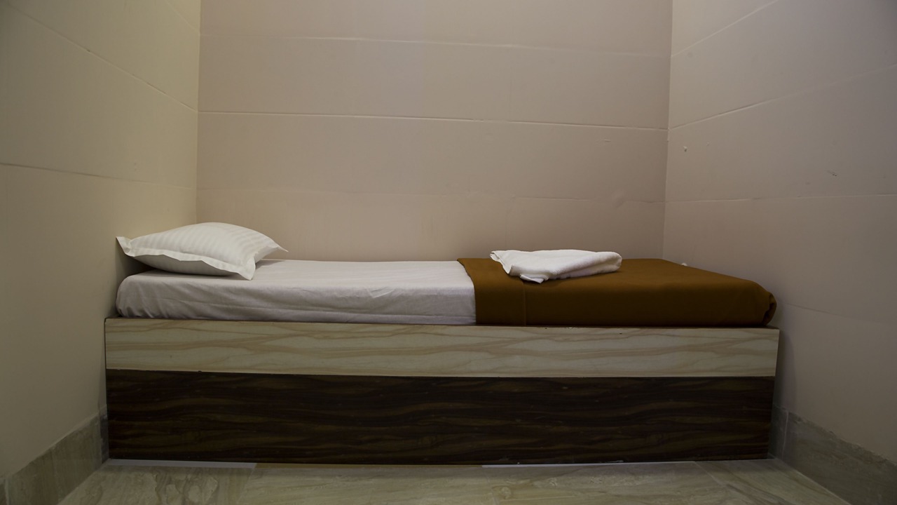 Photo of Bathroom in Prabhadevi