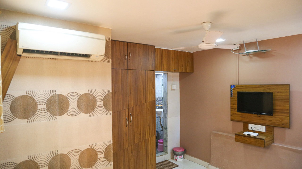 Photo of Bathroom in Prabhadevi