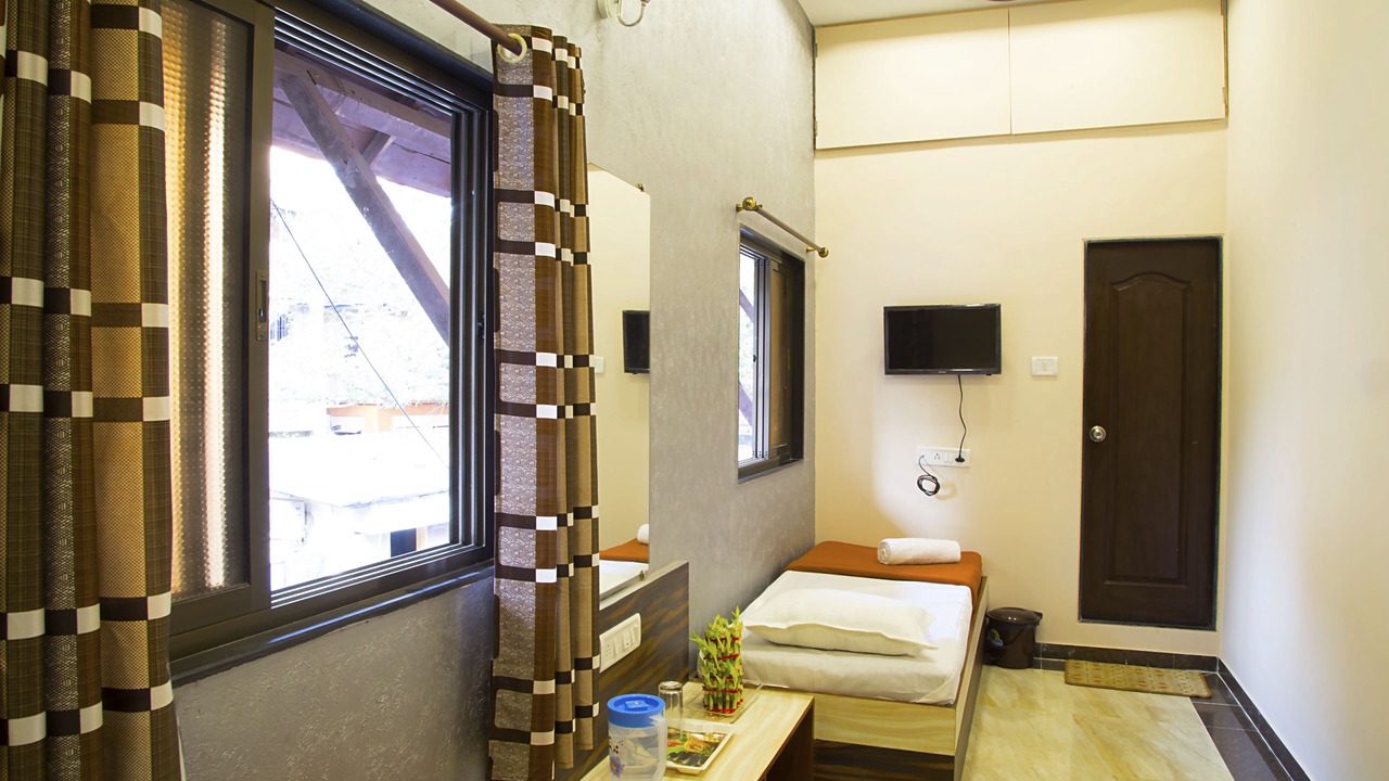 Photo of Bathroom in Prabhadevi