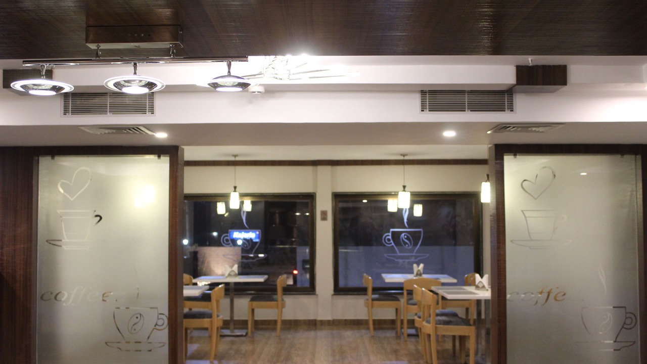 Photo of Others in Sualkuchi