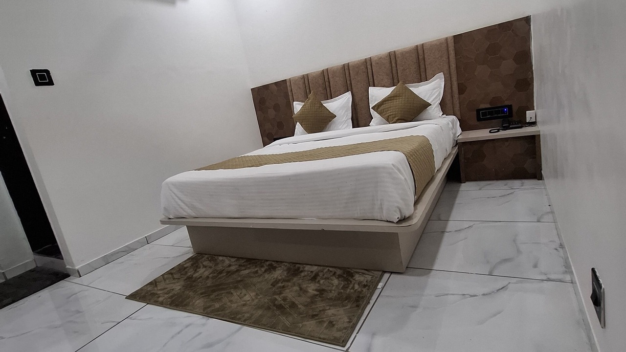 Photo of Bedroom in Gandhinagar