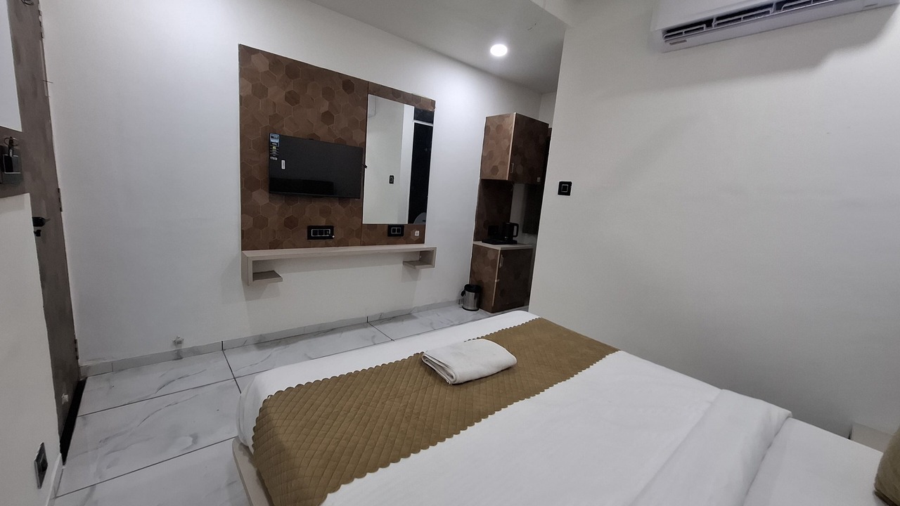 Photo of Bedroom in Gandhinagar