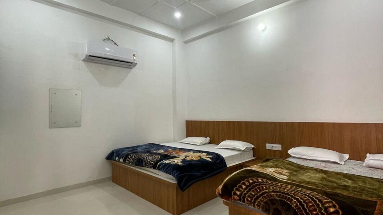 Photo of Bedroom in Khatu