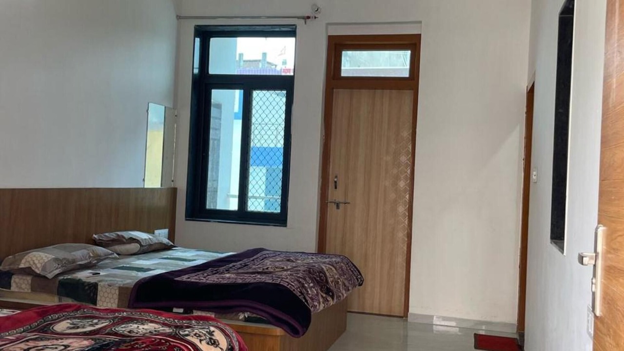 Photo of Bedroom in Khatu