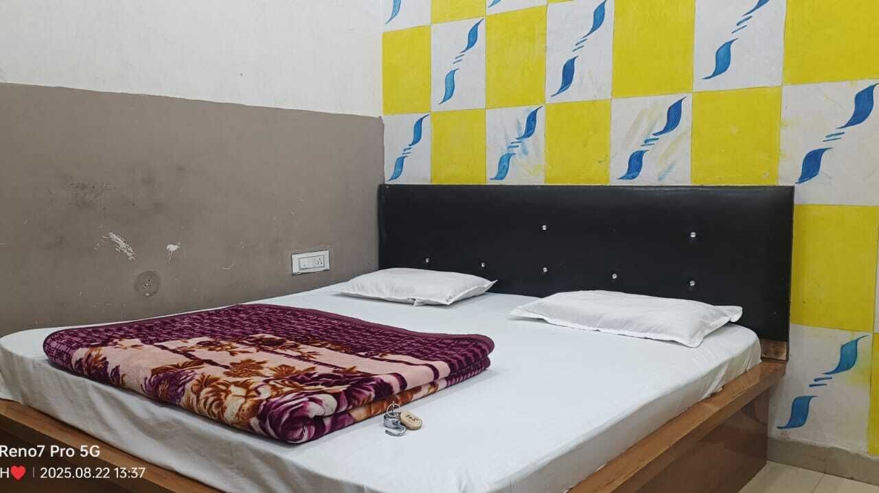 Photo of Bedroom in Khatu