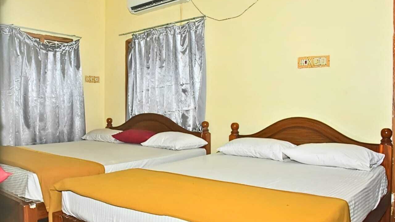 Photo of Bedroom in Thirukadaiyur