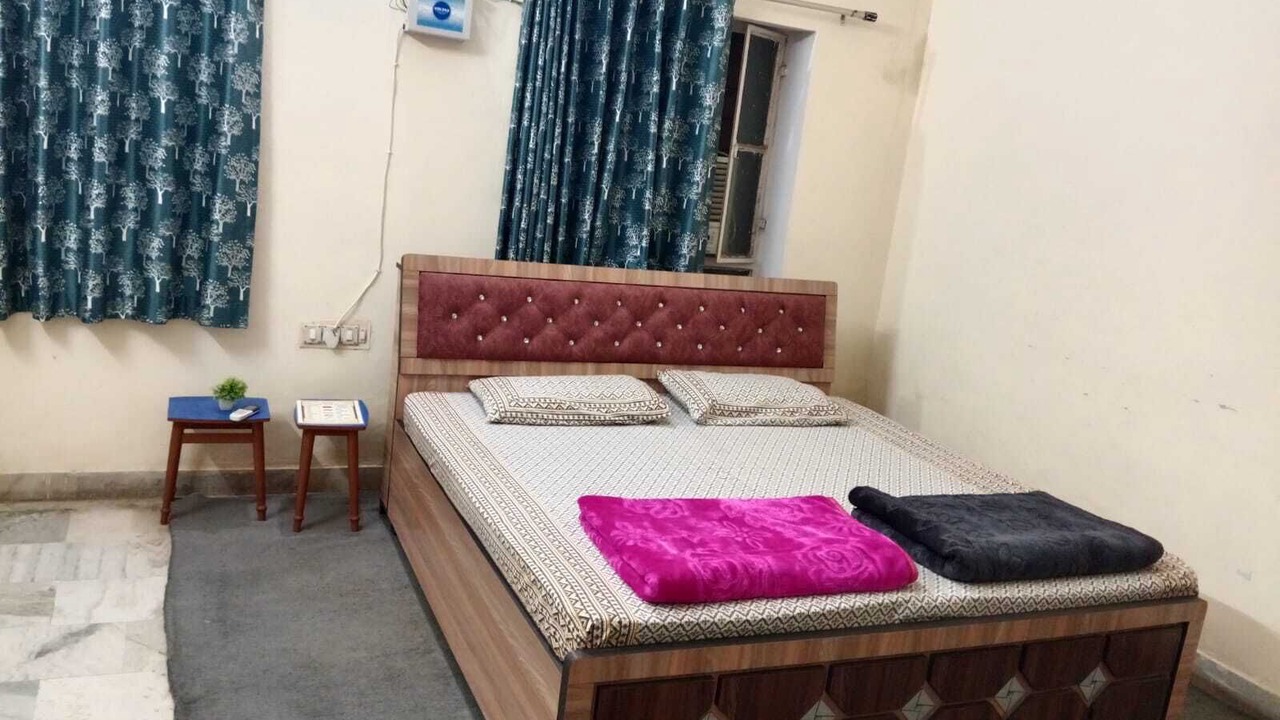 Photo of Bedroom in Shri Madhopur