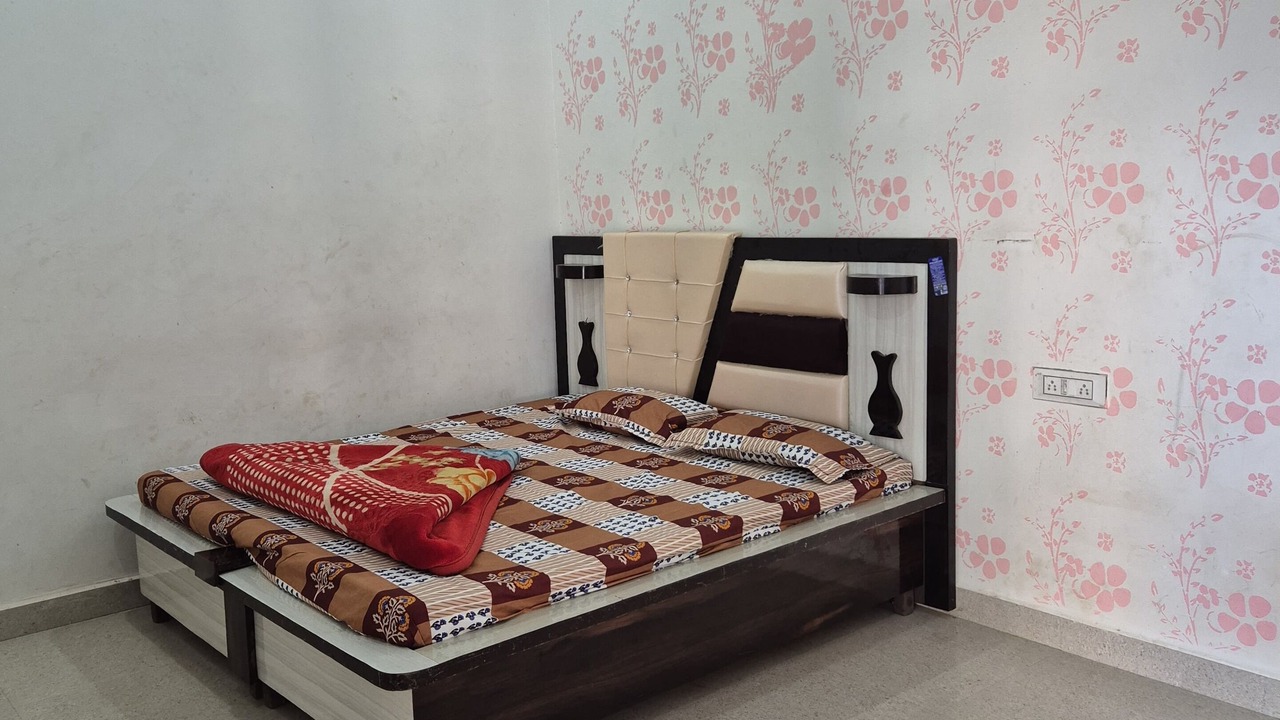 Photo of Bedroom in Khatu