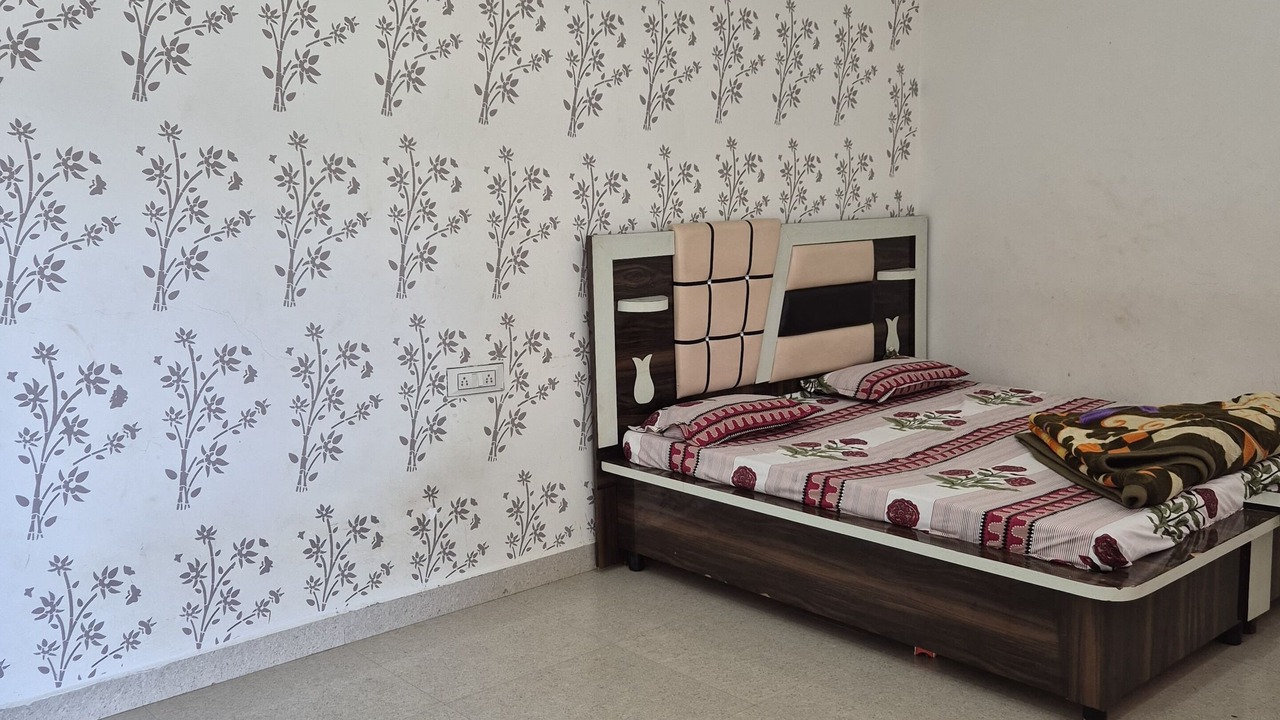 Photo of Bedroom in Khatu