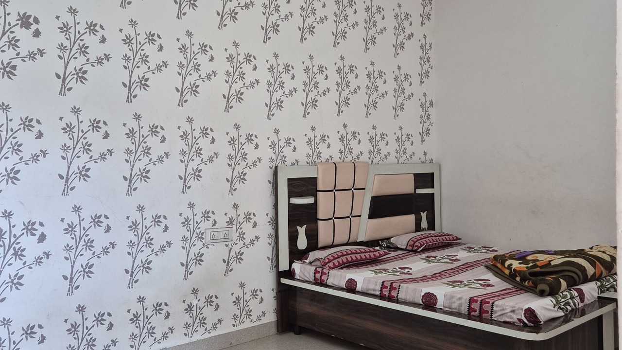 Photo of Bedroom in Khatu