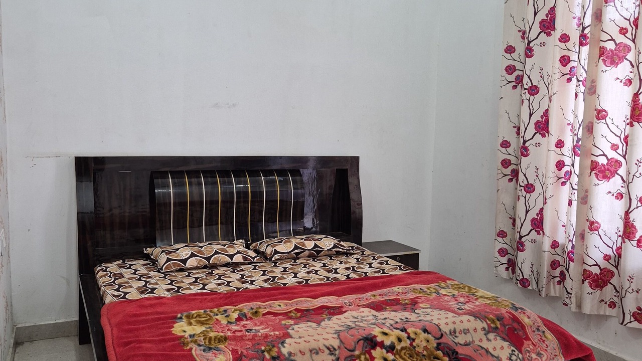 Photo of Bedroom in Khatu