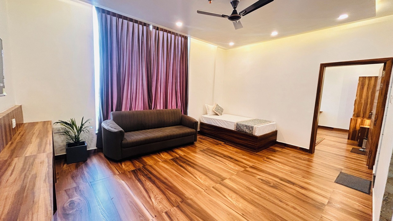 Photo of Bedroom in Siwan