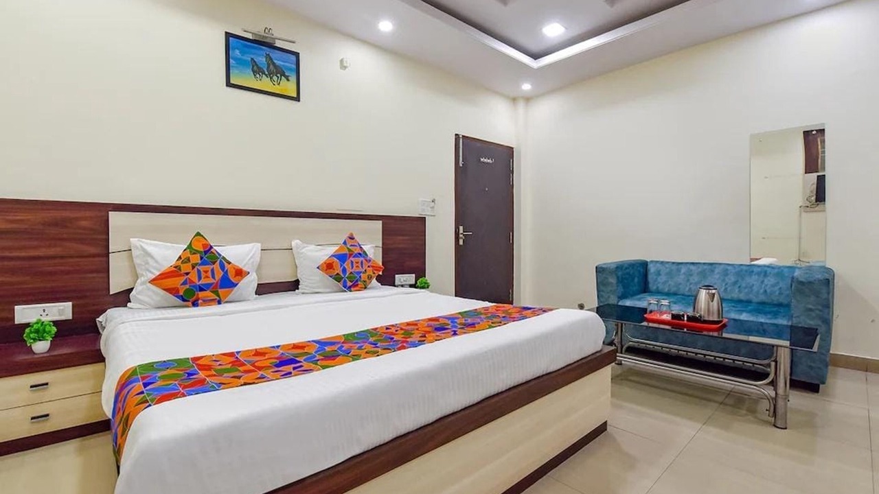 Photo of Bedroom in Raja Park