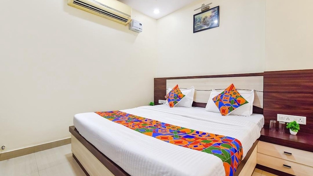 Photo of Bedroom in Raja Park