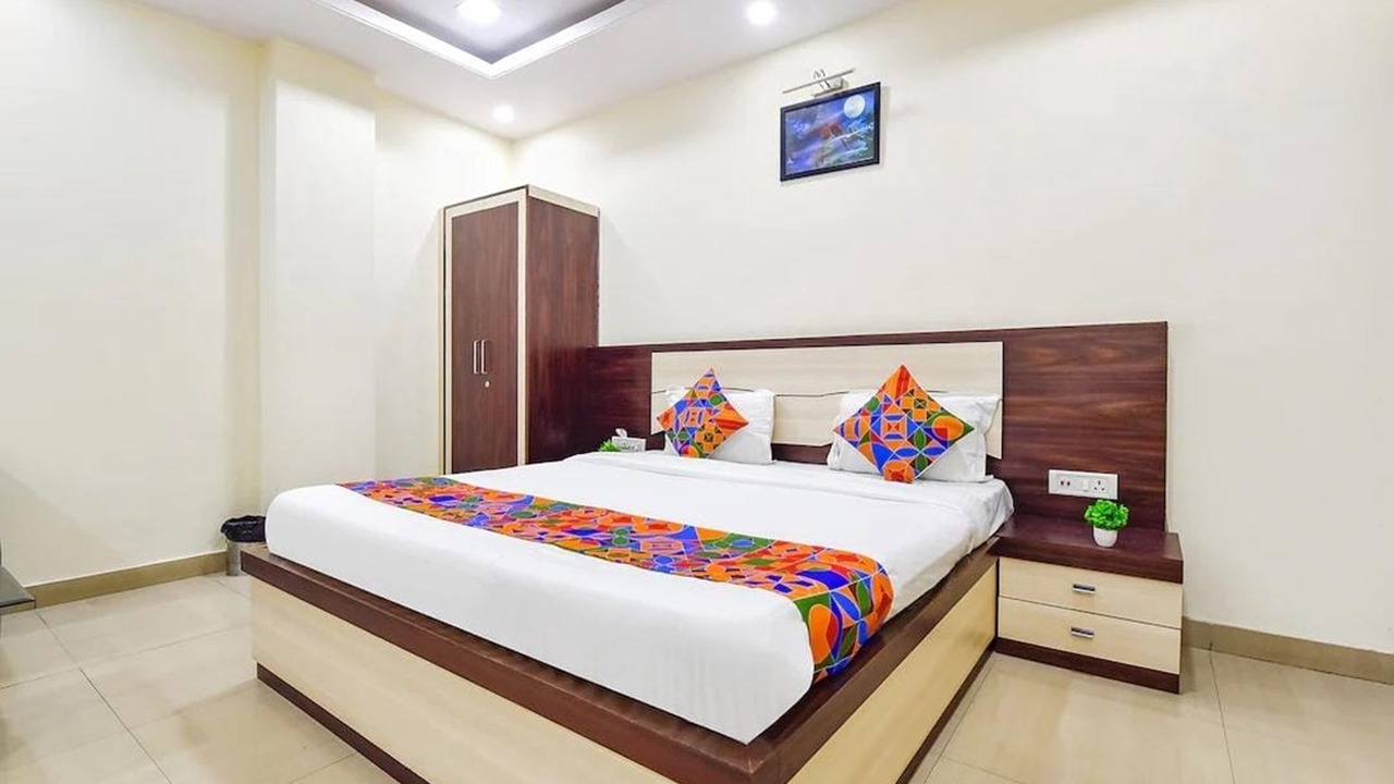 Photo of Bedroom in Raja Park