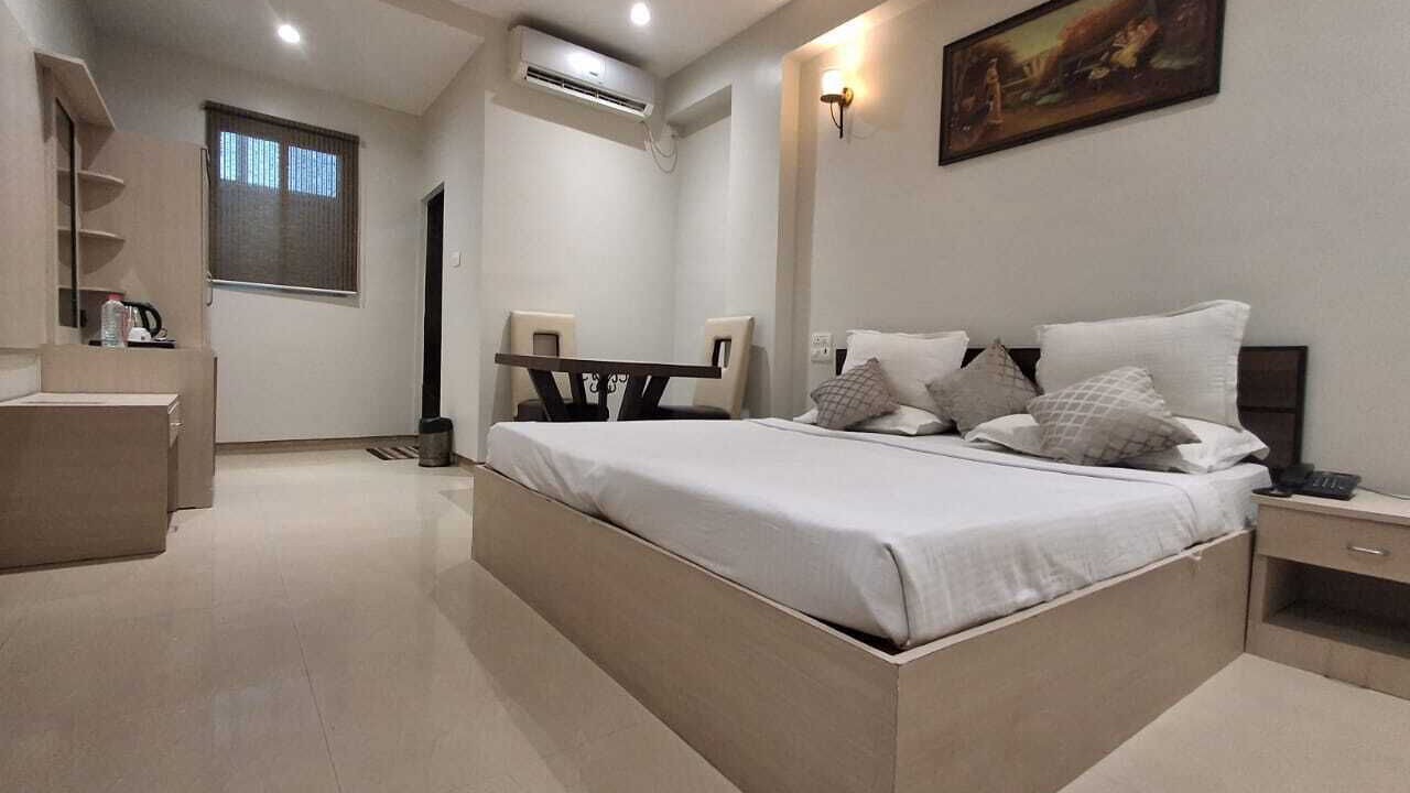 Photo of Bedroom in Bilaspur