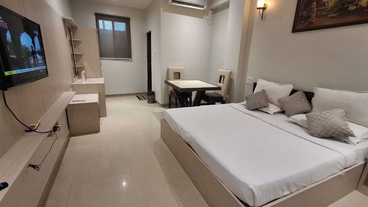 Photo of Bedroom in Bilaspur