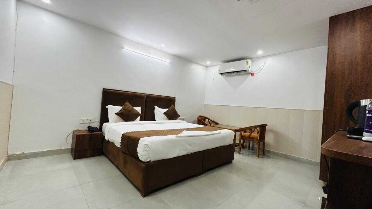 Photo of Bedroom in Greater Noida