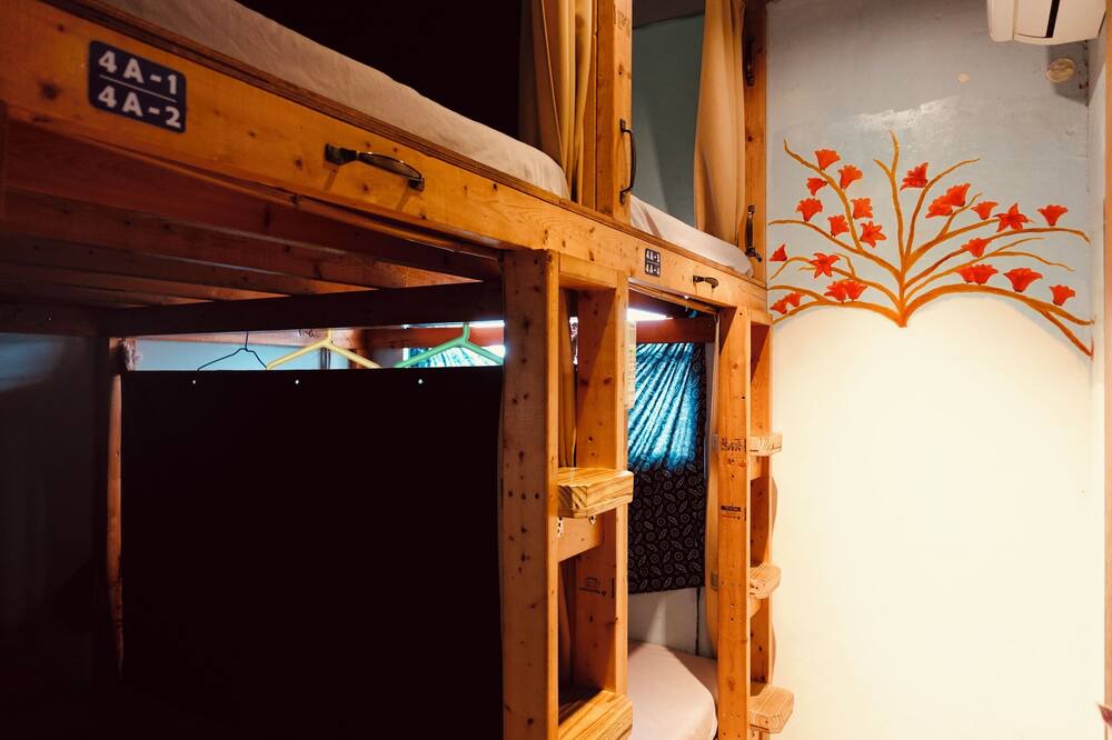 Photo of Bedroom in West Central District