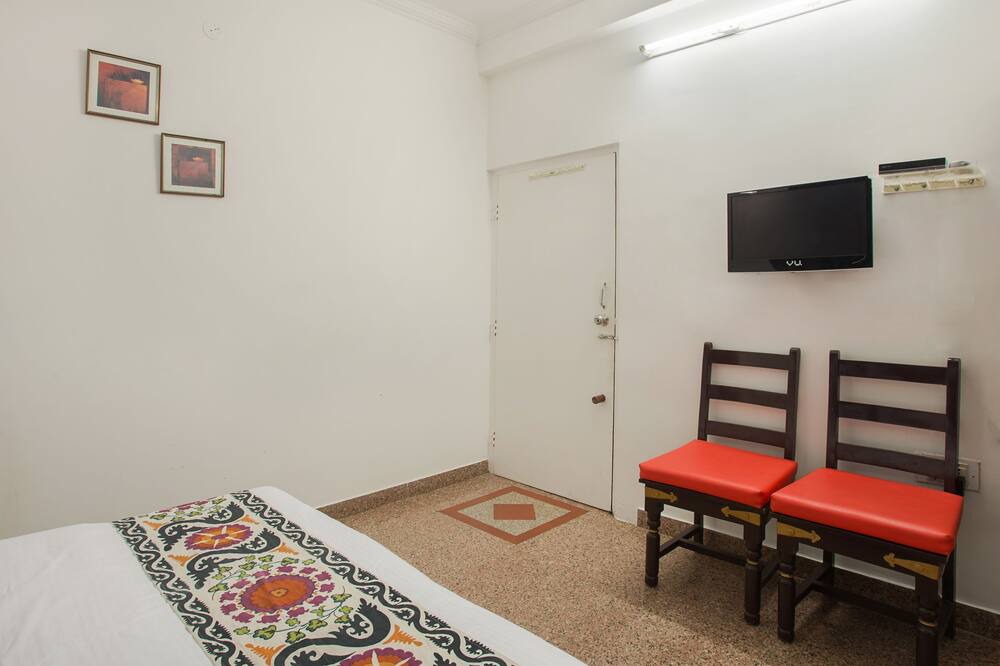 Photo of Bedroom in Raja Park