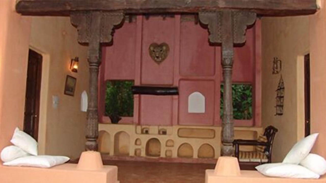 Photo of Outdoor in Mocha