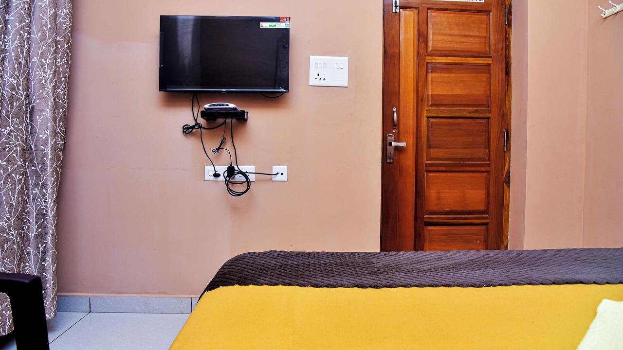 Photo of Bedroom in Thirukadaiyur