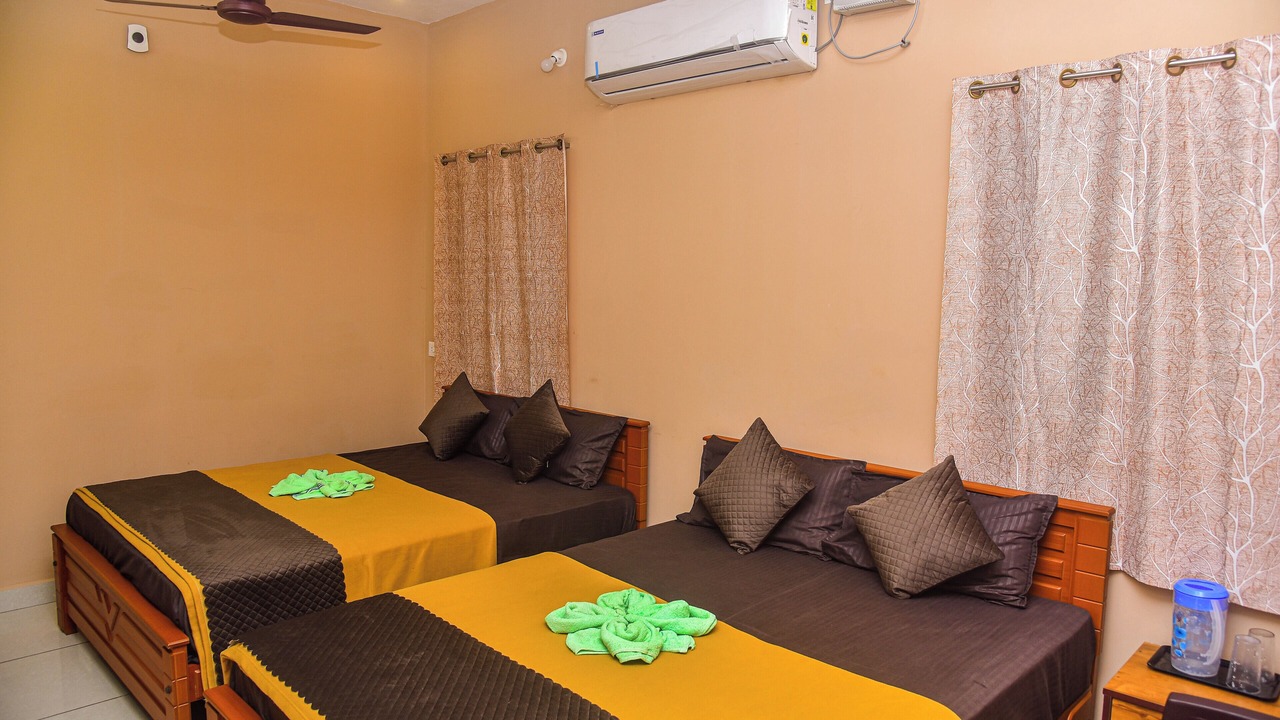 Photo of Bedroom in Thirukadaiyur