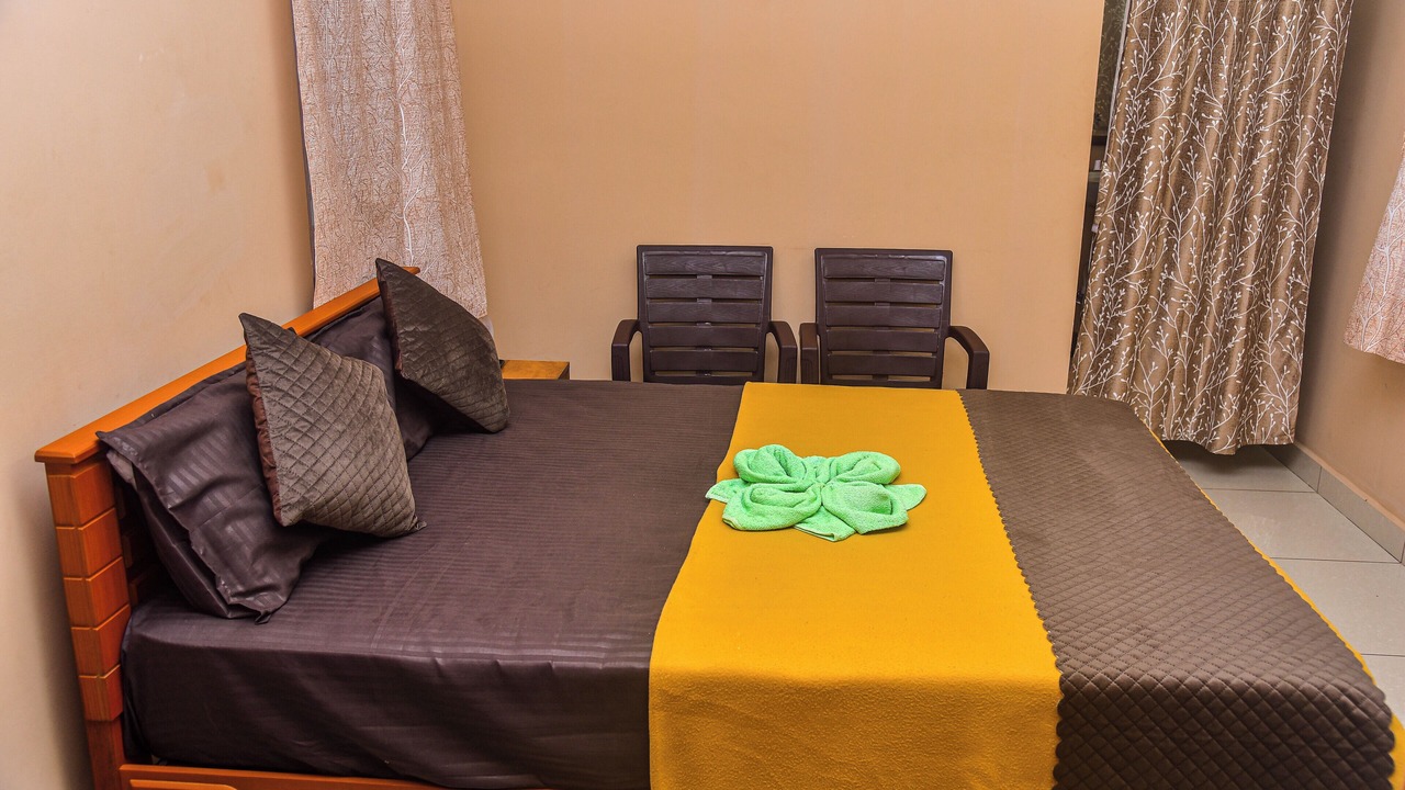 Photo of Bedroom in Thirukadaiyur