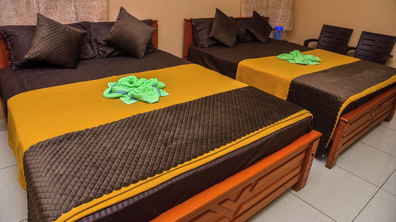 Photo of Bedroom in Thirukadaiyur