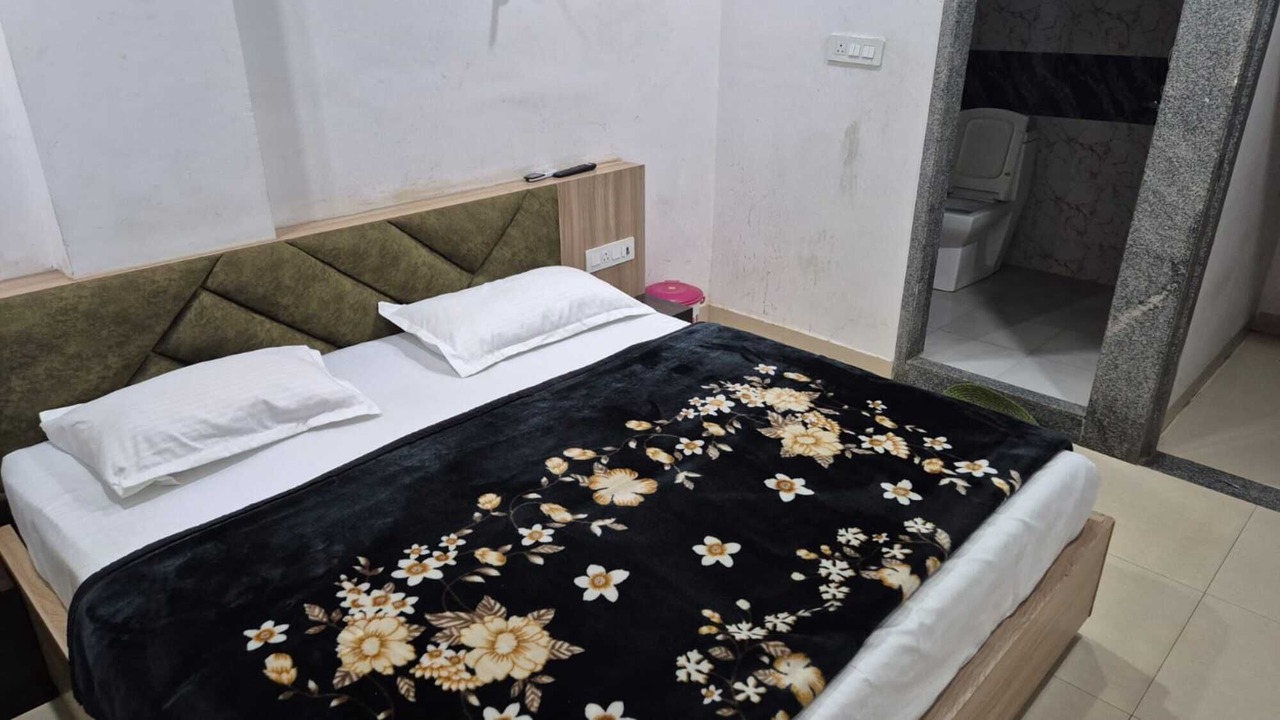 Photo of Bedroom in Shri Madhopur