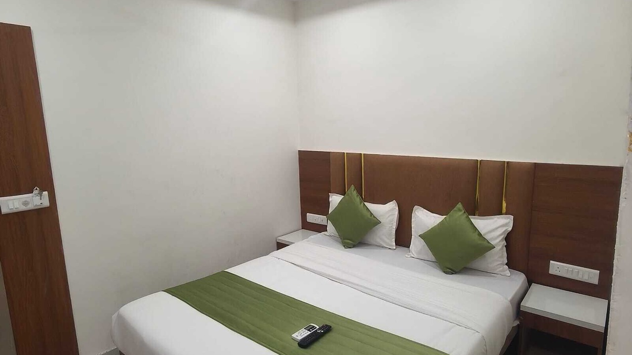 Photo of Bedroom in Bhat