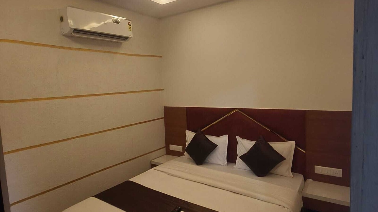 Photo of Bedroom in Bhat