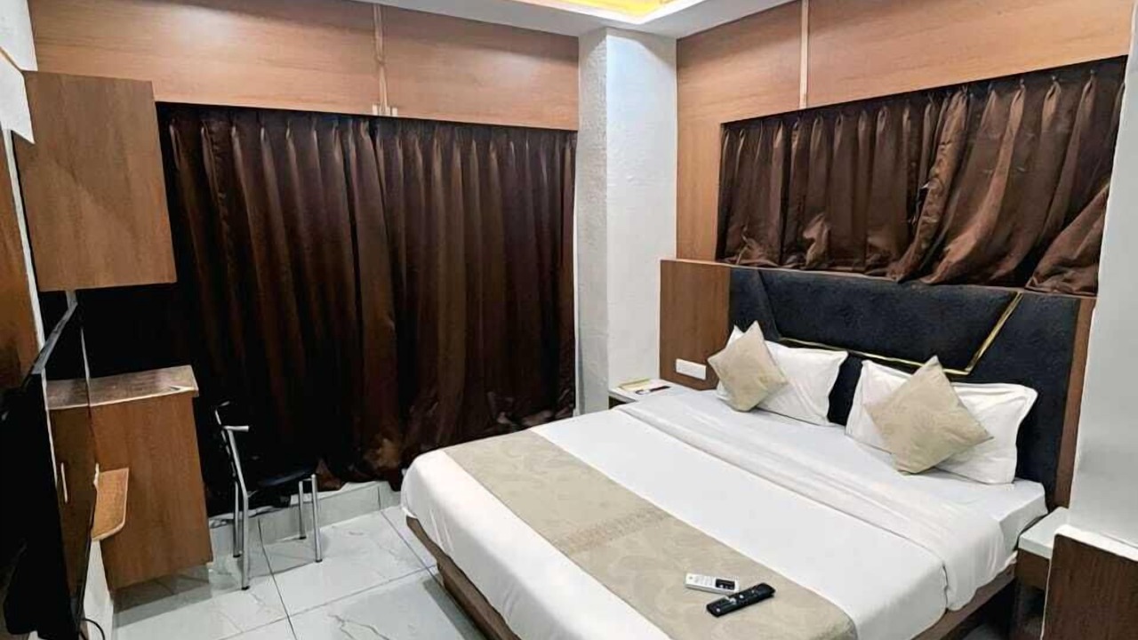 Photo of Bedroom in Bhat