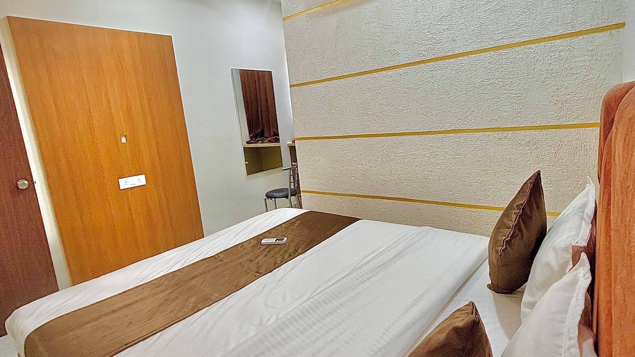 Photo of Bedroom in Bhat