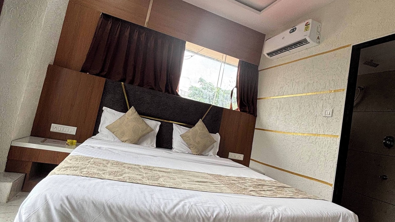 Photo of Bedroom in Bhat